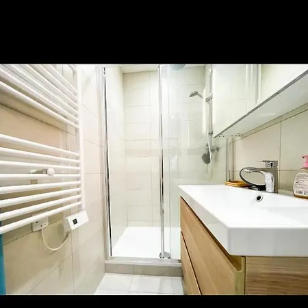 Апартаменты Joli Centre De *